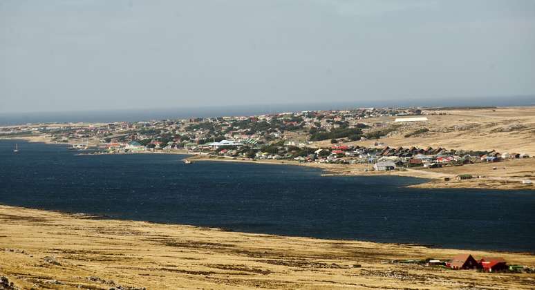 <p>As Malvinas foram disputadas pela Argentina e Grã-Bretanha em 1982</p>