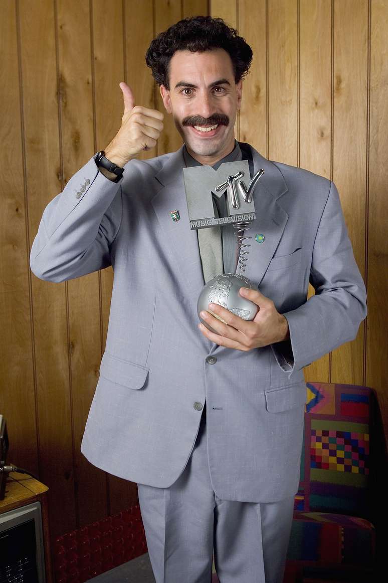 Borat (personagem interpretado pelo ator Sacha Baron Cohen)