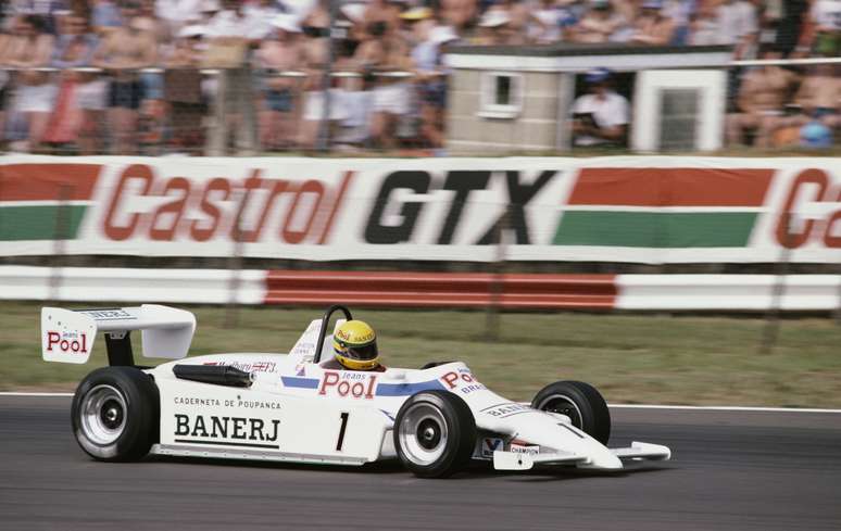 <p>Sem Derek Warwick (que foi para a Renault) e Bruno Giacomelli, Toleman mudou sua dupla de titulares após 1983; equipe apostou em Ayrton Senna, campeão da Fórmula 3 britânica (foto) naquele ano</p>