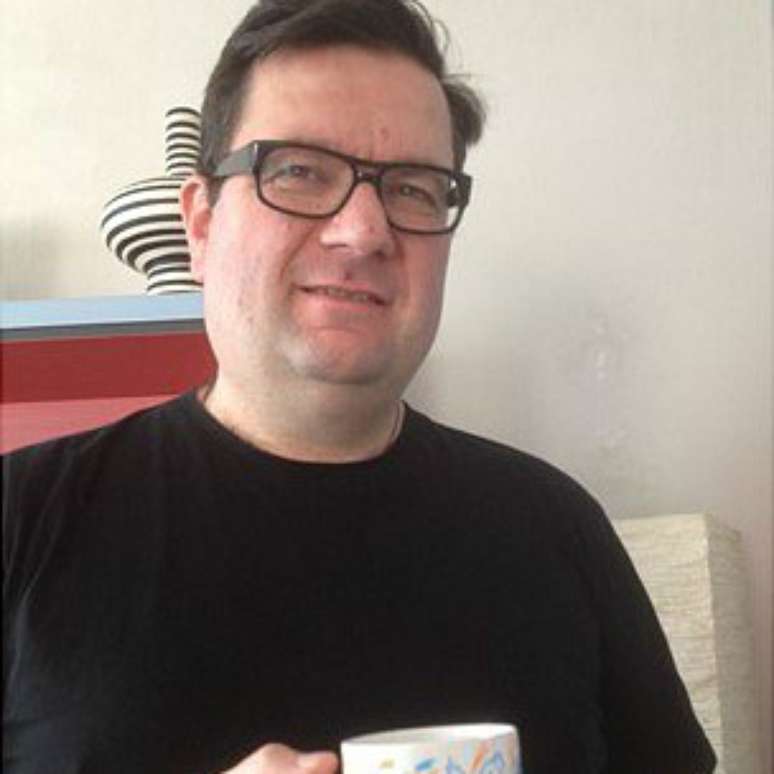 Sua motiva&ccedil;&atilde;o, segundo ele, &eacute; "a bela esperan&ccedil;a de criar uma nova vida que ser&aacute; muito amada e bem cuidada."