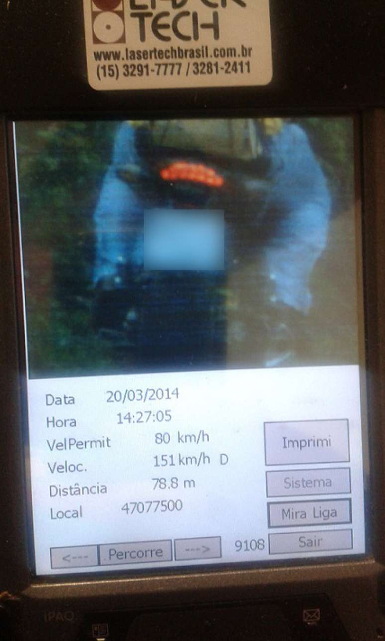 No mesmo dia, uma motocicleta tamb&eacute;m foi flagrada a 151 quil&ocirc;metros por hora na rodovia, mas em Indaial