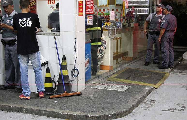 Policial ficou ferido e suspeito de assalto morreu durante troca de tiros na Vila Maria (SP)