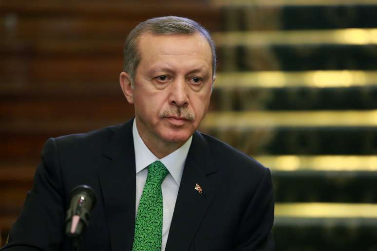 <p>O primeiro-ministro da Turquia, Recep Tayyip Erdogan, declarou "guerra contra o Twitter" na última quinta-feira</p>