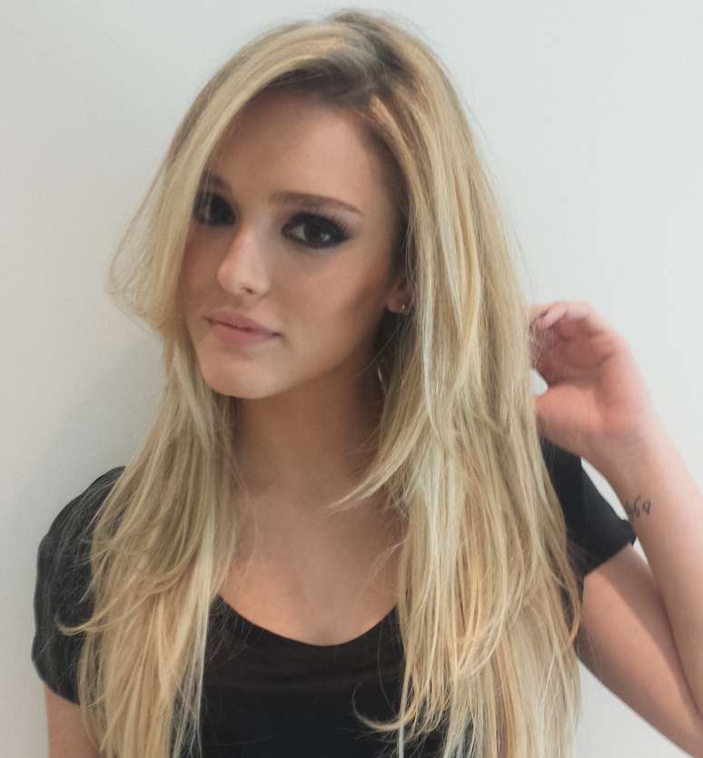 <p>Isabelle Drummond alonga os fios para viver personagem rocker na pr&oacute;xima novela das 19h</p>