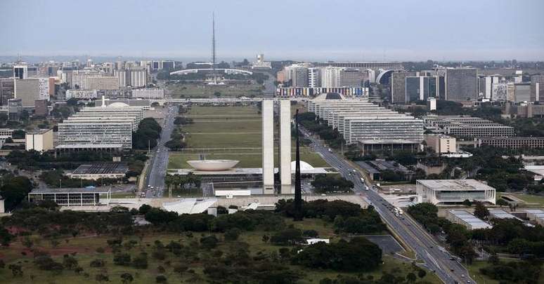 <p>Vista geral do Congresso Nacional, em Brasília, obtida em 20 de janeiro de 2014</p>