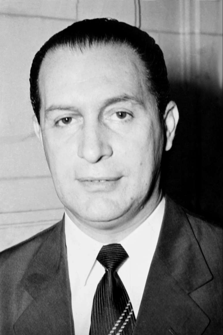 Ranieri Mazzilli, advogado e deputado federal por sete mandatos consecutivos, era presidente da Câmara dos Deputados em 1964