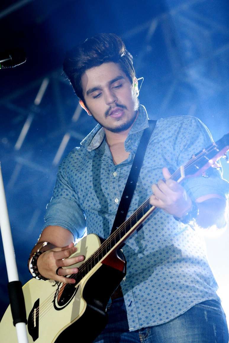 <p>Luan Santana</p>