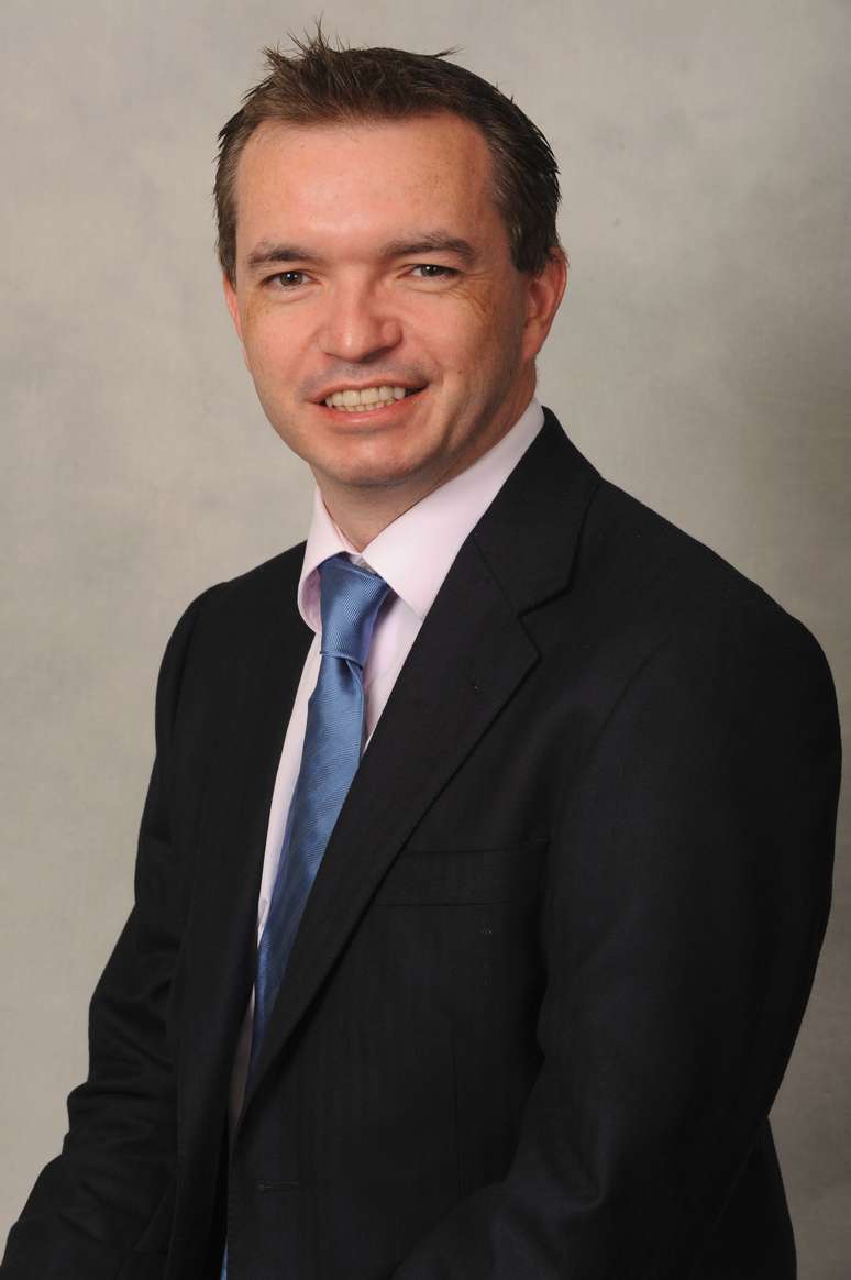 Mark Menzies; parlamentar britânico ligado ao Partido Conservador pediu demissão do cargo de assistente ministerial 