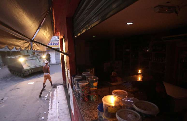 Forças de Segurança ocuparam o Complexo de Favelas da Maré neste domingo