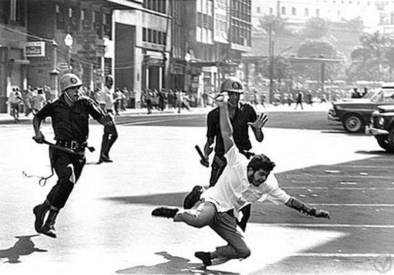 Protesto Contra a Ditadura Militar em 1968