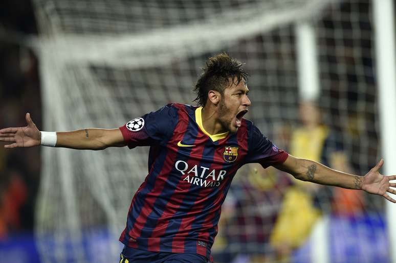 Neymar empatou após lançamento de Iniesta