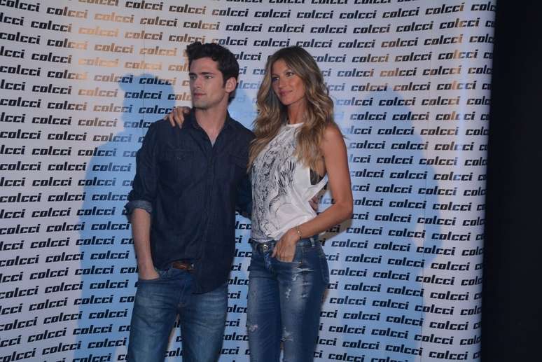 <p>Sean O'Pry e Gisele Bündchen se encontraram nos bastidores do SPFW, antes do desfile da Colcci, do qual são as grandes estrelas</p>