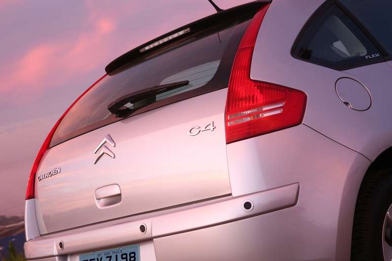 <p>Ajustes podem ser feitos em qualquer loja da rede de concession&aacute;rias da marca</p>