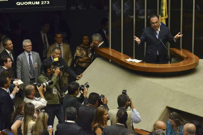 <p>Deputado André Vargas na tribuna da Câmara</p>