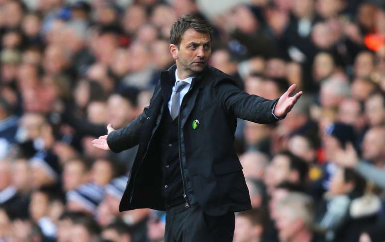 Tim Sherwood mandou recado a Paulinho