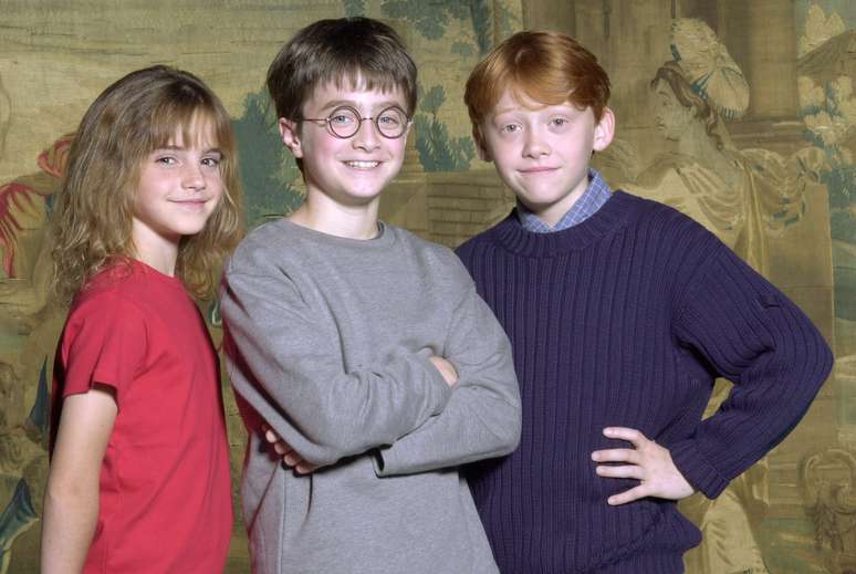 Emma Watson com Daniel Radcliffe e Rupert Grint em 2000, quando foram anunciados como protagonistas de 'Harry Potter'