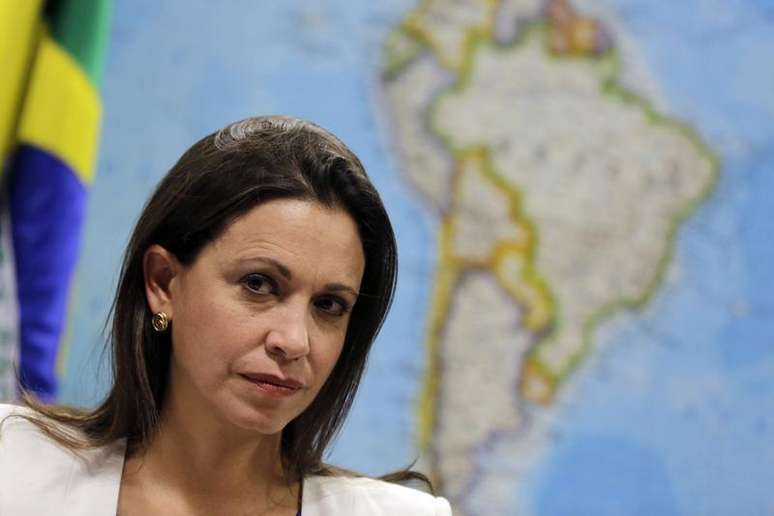 <p>A líder da oposição venezuelana María Corina Machado participa de uma audiência da Comissão de Relações Exteriores do Senado, em Brasília, em abril de 2014</p>