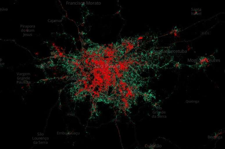 Uso do iPhone se concentra no centro de São Paulo (em vermelho), enquanto Android - em verde - também se espalha em direção ao interior