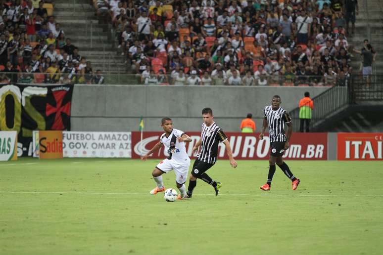 Vasco teve torcida a seu favor, apesar do mando ser do advers&aacute;rio