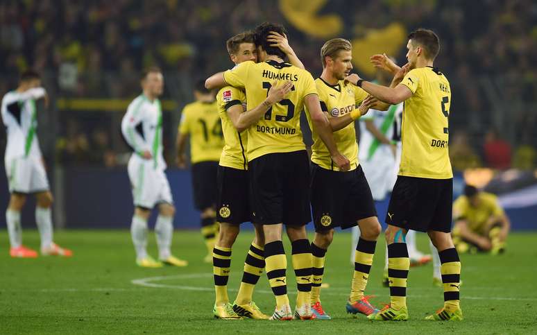 Borussia Dortmund luta pela segunda posição do Alemão