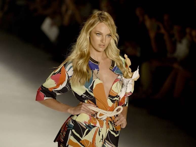 <p>Na semana passada, Candice desfilou para a Forum no SPFW</p>