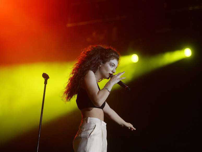 A cantora neozelandesa Lorde se apresentou na noite de sábado (5) no Lollapalloza