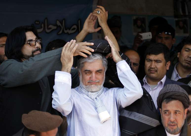 <p>Segundo a apuração parcial dos votos, o ex-chanceler Abdullah ganharia a eleição presidencial no Afeganistão</p>