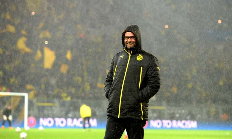 <p>Jürgen Klopp tem aprovação da torcida, mas pouco interesse em deixar o Borussia Dortmund</p>