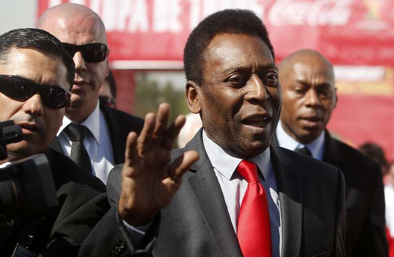 <p>Pelé afirmou que se pudesse voltar jogar escolheria o Barcelona</p>