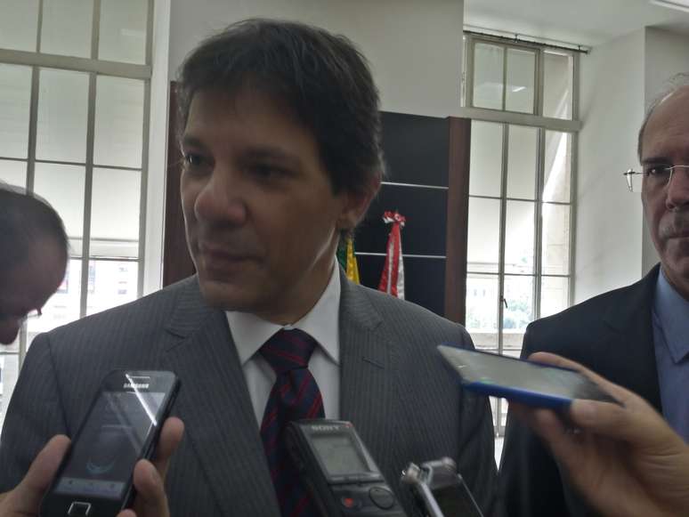 Prefeito de São Paulo Fernando Haddad recebeu, na manhã desta quinta-feira, o prêmio Travelers Choice Destinos 2014