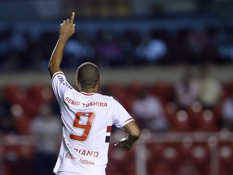 <p>Atacante marcou seis gols em seis jogos contra cariocas</p>