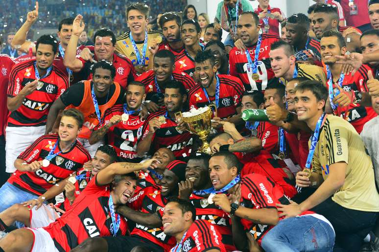 <p>Fifa exaltou título "na base da raça" do Flamengo</p>