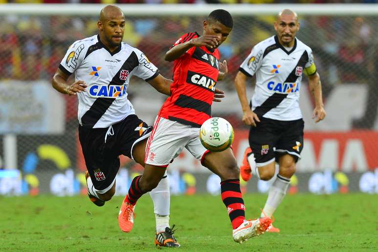<p>Nos acréscimos, Márcio Araújo marcou o gol que deu o título ao Flamengo</p>