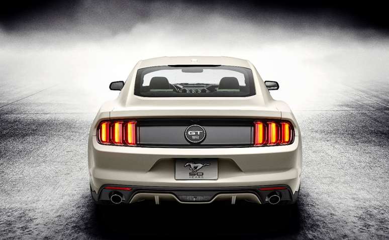 <p>A edi&ccedil;&atilde;o limitada &eacute; baseada&nbsp;no&nbsp;Mustang GT 2015 com pacote esportivo</p>