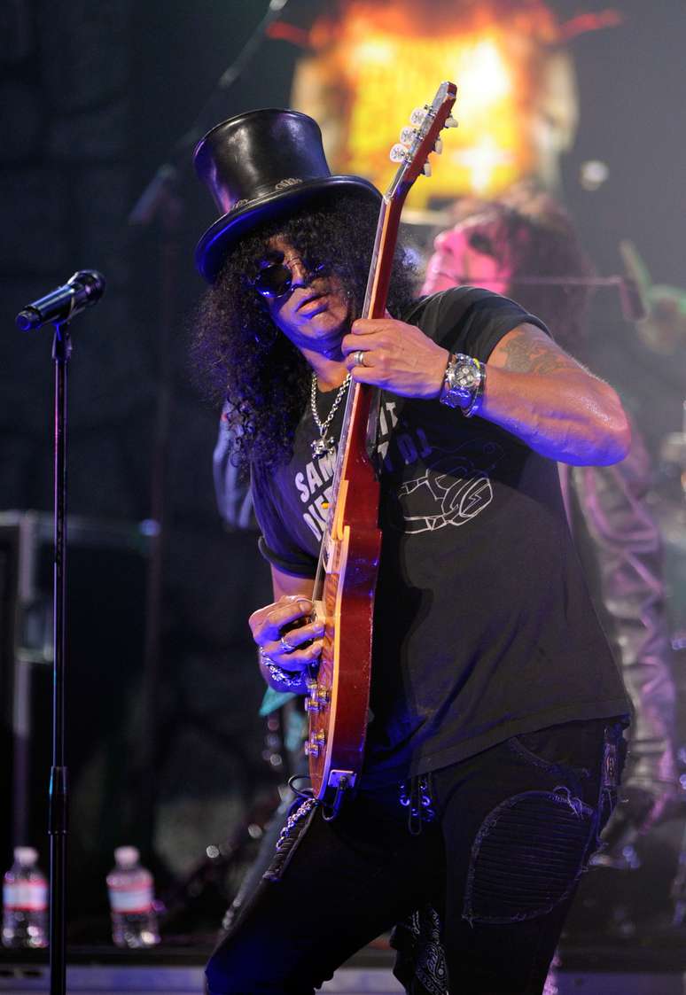Slash é ex-guitarrista da banda Guns N' Roses