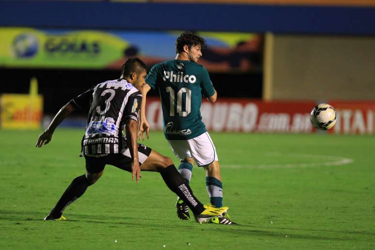 Goiás perdeu duelo de ida para o Botafogo-PB por 2 a 0