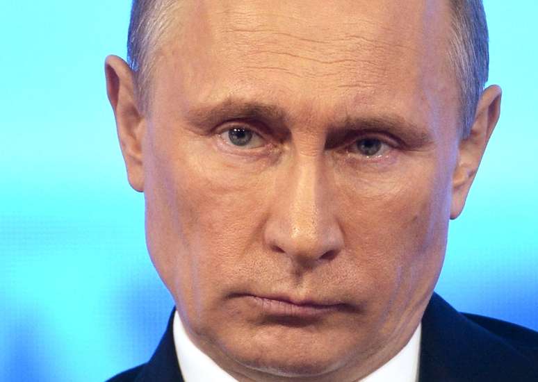 <p>Vladimir Putin descreveu como "lixo" as acusações de que agentes russos estariam agindo clandestinamente no leste da Ucrânia</p>