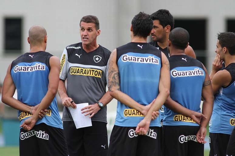 <p>Novo treinador do Botafogo, Vagner Mancini comandou o seu segundo coleitvo à frente do time carioca</p>