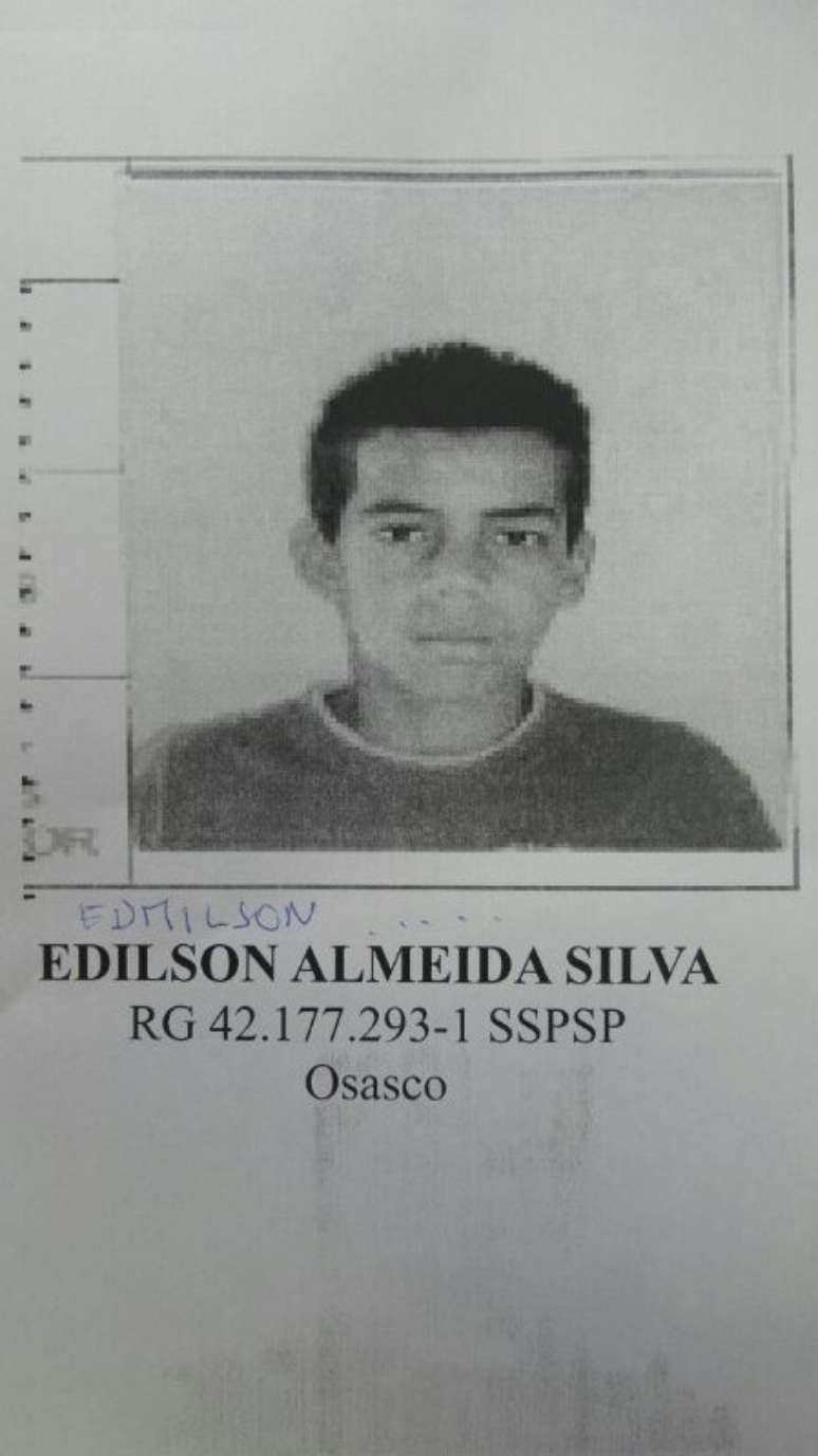 <p>O suspeito foi identificado como Edilson Almeida Silva</p>