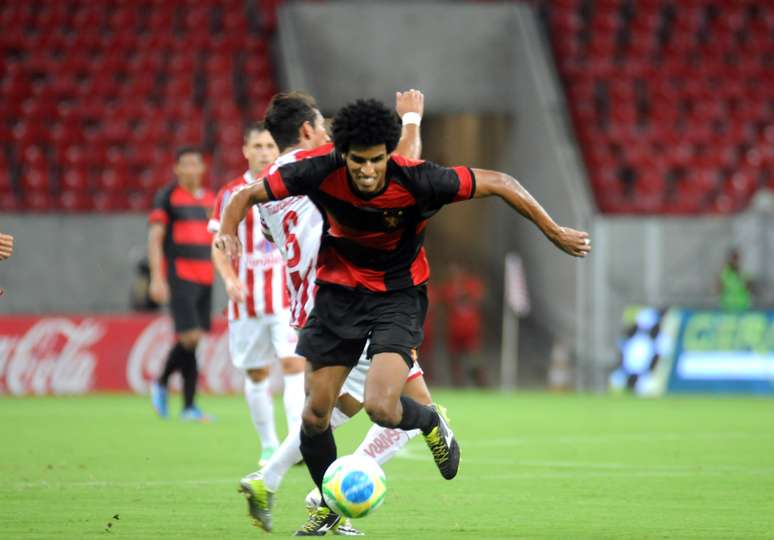 Sport conseguiu vit&oacute;ria nos dois jogos da final do Pernambucano para levar t&iacute;tulo estadual