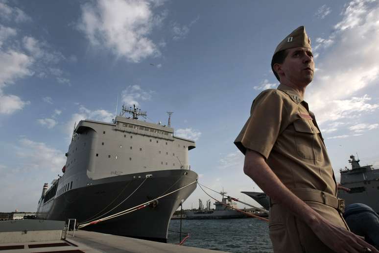 <p>Foto do &quot;Cape Ray&quot;, navio equipado para neutralizar subst&acirc;ncias qu&iacute;micas da S&iacute;ria, ancorado na base naval de Rota usado pelos&nbsp;EUA, na costa sudoeste da Espanha, em 10 de abril&nbsp;</p>