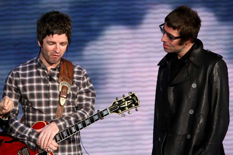 Briga entre Noel e Liam Gallagher encerrou atividades do Oasis em 2009