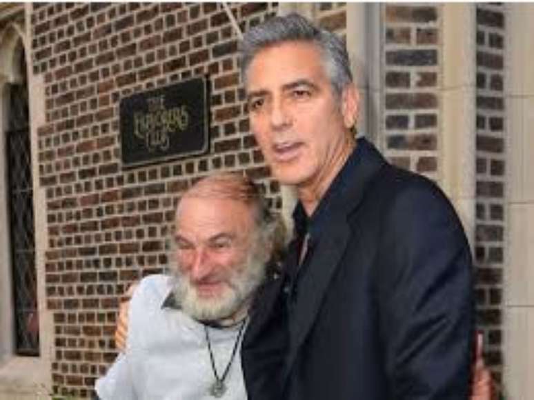 El compa&ntilde;&iacute;a de George Clooney.