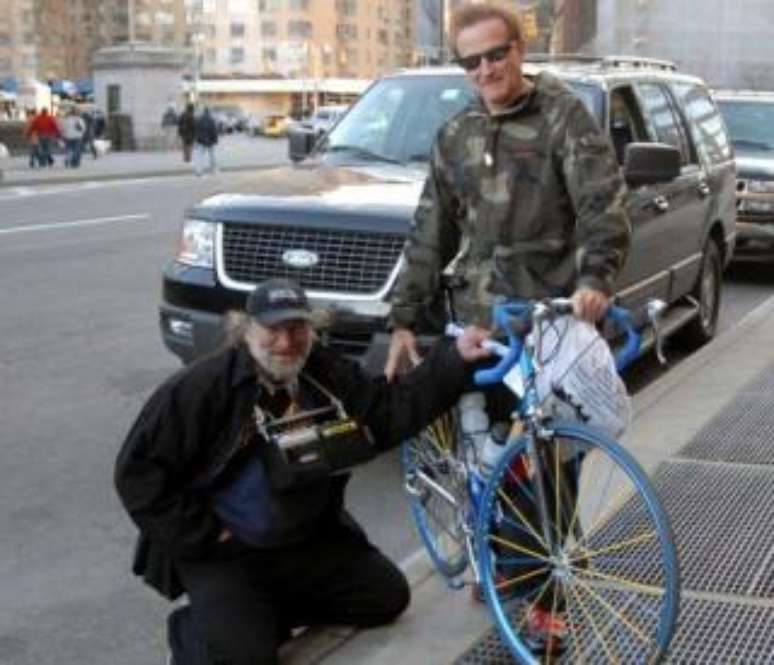 El vagabundo junto al actor Robin Williams.