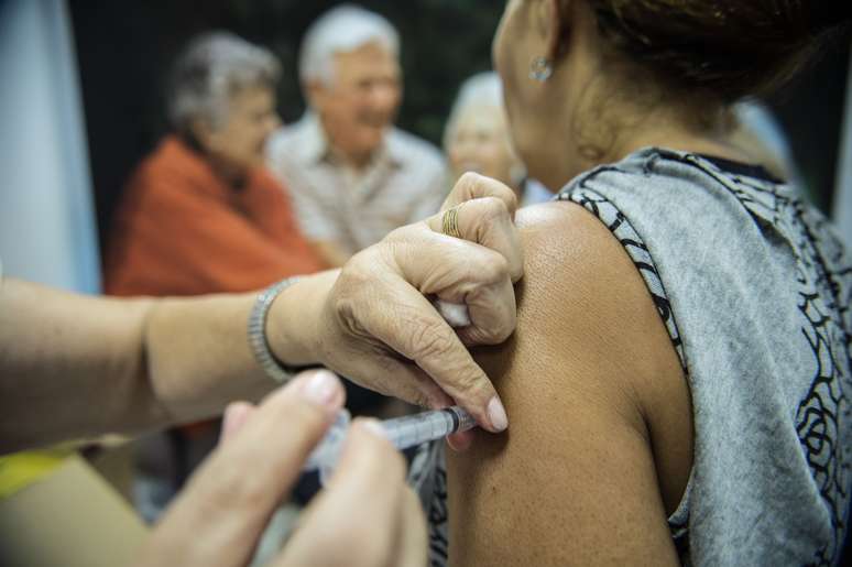 Campanha de vacinação contra a gripe A (H1N1) vai até o dia 9 de maio