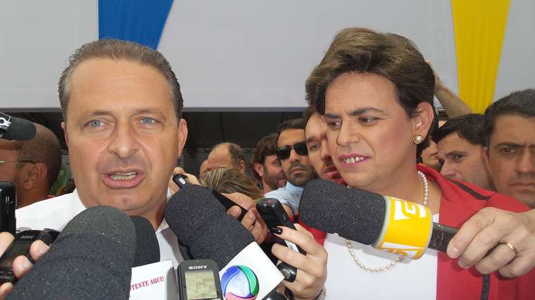 A presidente Dilma não participou do evento em São Paulo,  mas esteve representada pelo humorista Márvio Lúcio, o " Carioca", do programa Pânico
