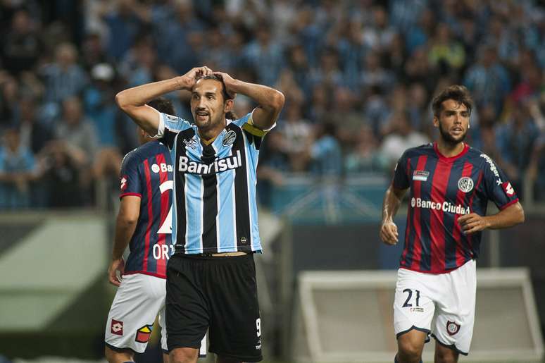 Wesley vira pauta no Grêmio