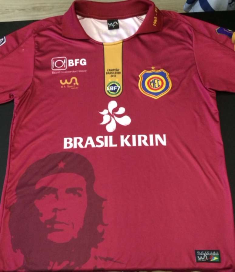 Camisa do Madureira com rosto de Che Guevara vendeu mais de 10 mil exemplares
