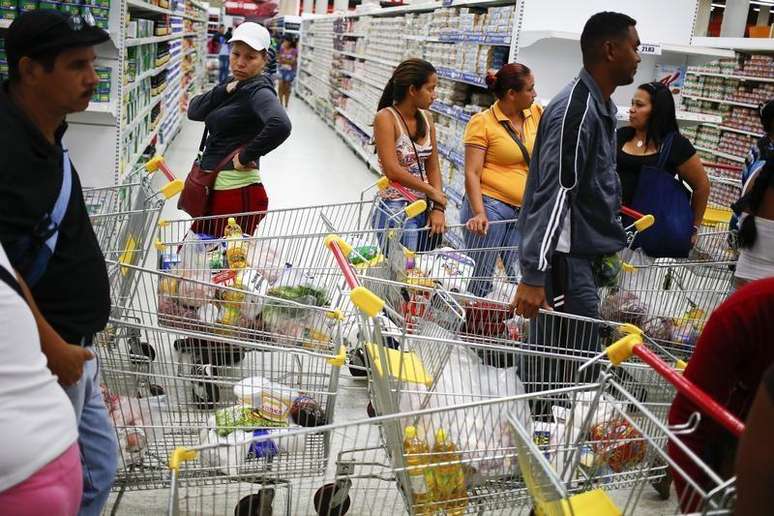 <p>Preços dos itens alimentícios em São Paulo subiram, em média, quase o dobro do registrado na última apuração do ano passado, ao passar de 0,47% para 0,8%</p>