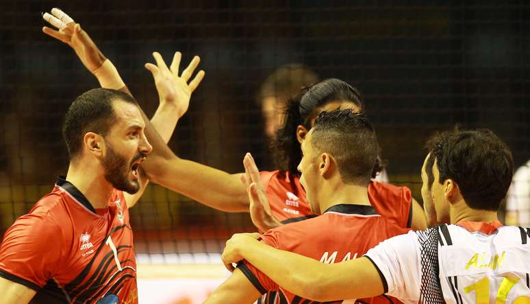 <p>Al-Rayyan chega a final do Mundial de Clubes ap&oacute;s bater favorito Cruzeiro</p>